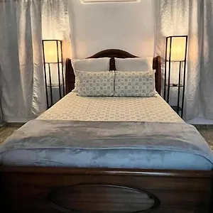 Casita 8 Minutes From Crashboat Apartment Aguadilla